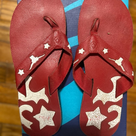 Red leather flip flops size 10 - Picture 3 of 7